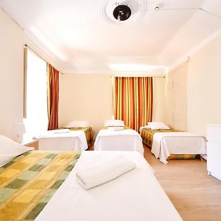 Welcome Family Guest House 3*